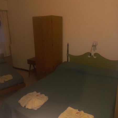 Hosteria Mundo Tablas مار ديل بلاتا المظهر الخارجي الصورة